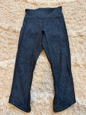 Lululemon Deep Breath Crop with lace back Cropped Leggings